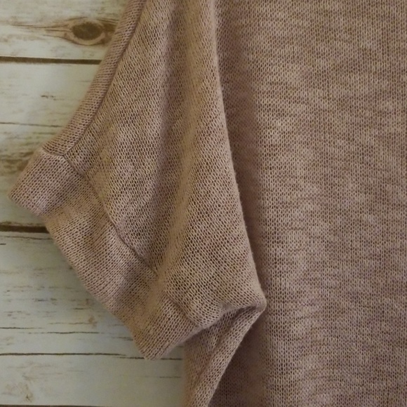 Forever 21 Top - Picture 3 of 7